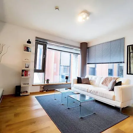 Apartment Enjoy Luxury And Convenience @best Area Of